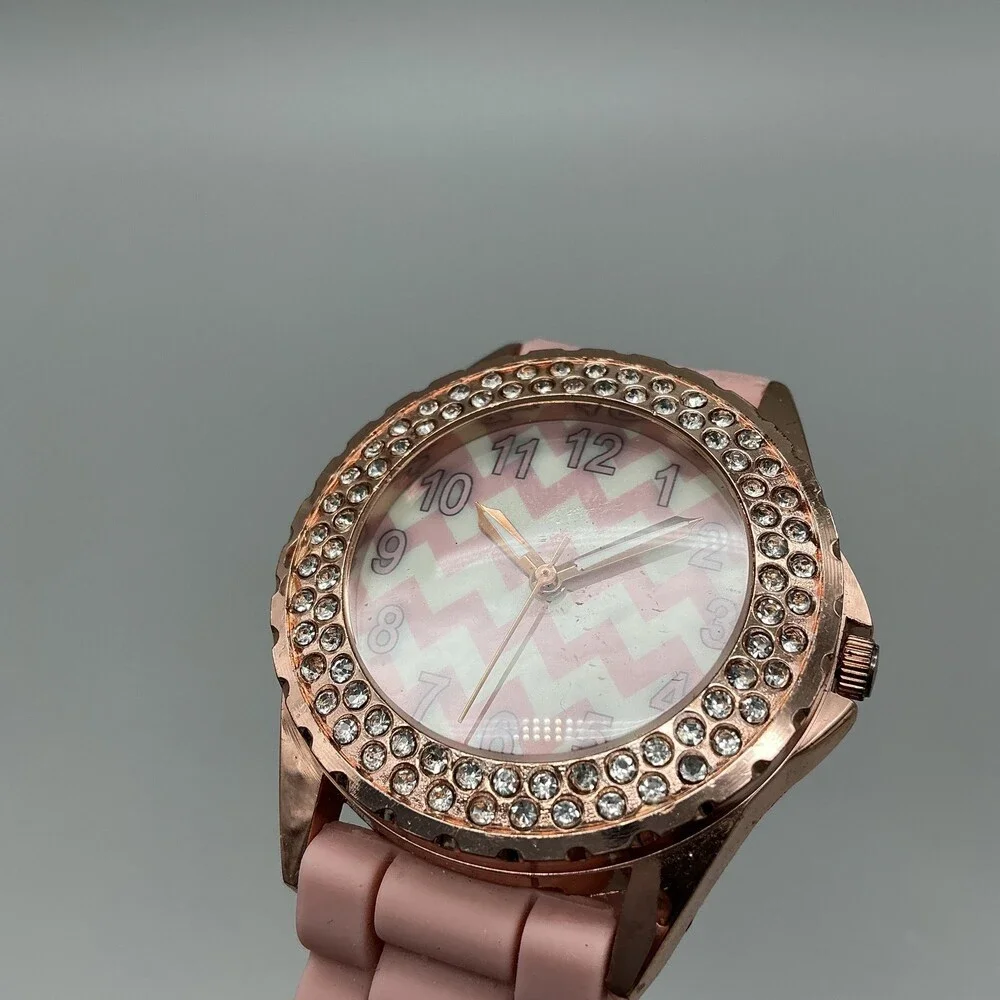 Womens Watch 39mm Pink Chevron Dial Crystal Bezel Pink Silicone Quartz W770
